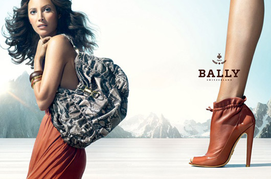 <em>BALLY巴利</em>红色牛皮材质纯色<em>女士卡包</em>,BAGS