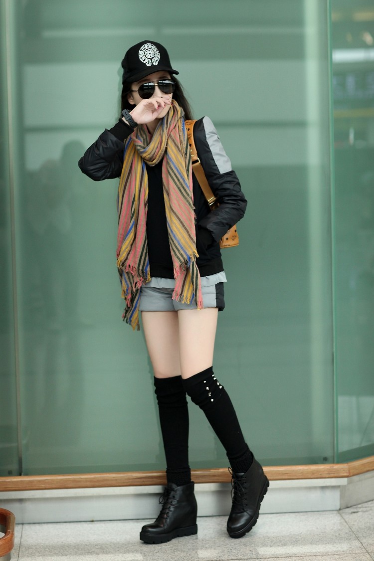 哇噢2013冬装新款女装韩版休闲加厚<em>短裤</em>卫衣