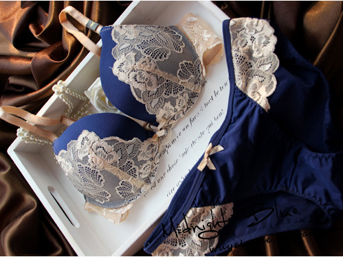 欧美时尚女士内衣性感蕾丝边超<em>聚拢</em>无痕<em>美背</em>文