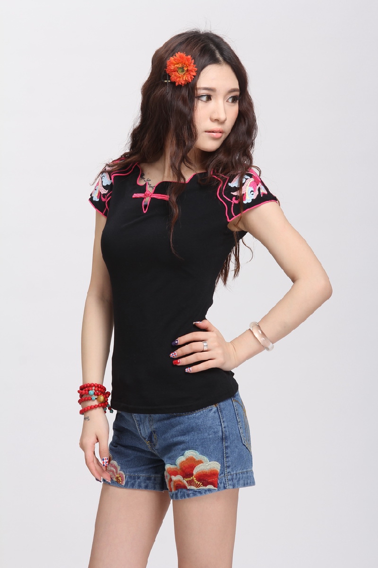 2014新品刺绣<em>民族风</em>时尚<em>牛仔短裤</em>热裤 <em>女</em> 920