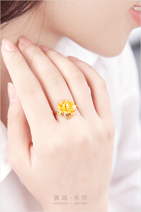 【新品】周大福 富贵牡丹 黄金戒指(工费:68 计