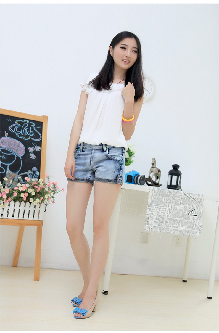 边<em>短裤夏女</em>2012女式新款女款休闲裤裤子热裤