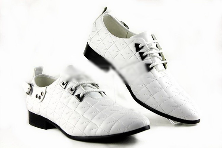 <em>尖头皮鞋男潮发型师</em>哪里买卖比较好的 男士发