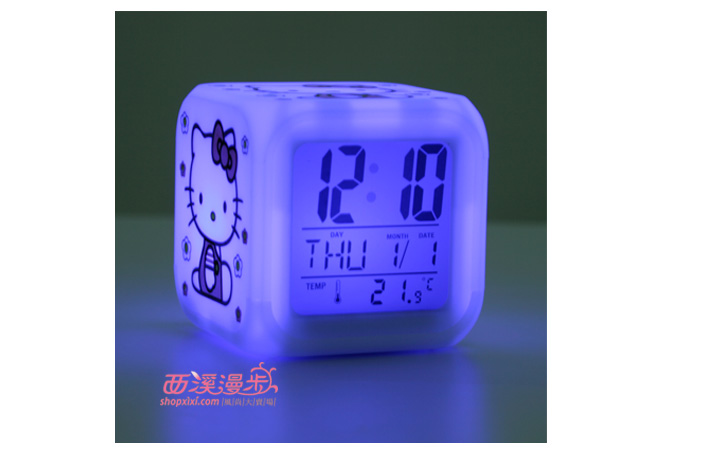 斌俊 TK猫七彩钟/心情减压钟/七彩变色闹钟/带温度计 日期 叮当猫七彩钟 闹钟+USB线+电源插头