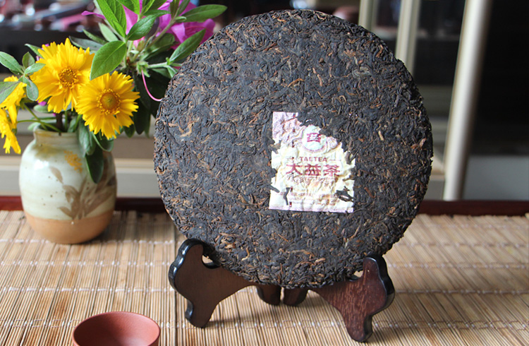 茗茶 大益正品普洱茶2014年普洱熟茶彩云香礼