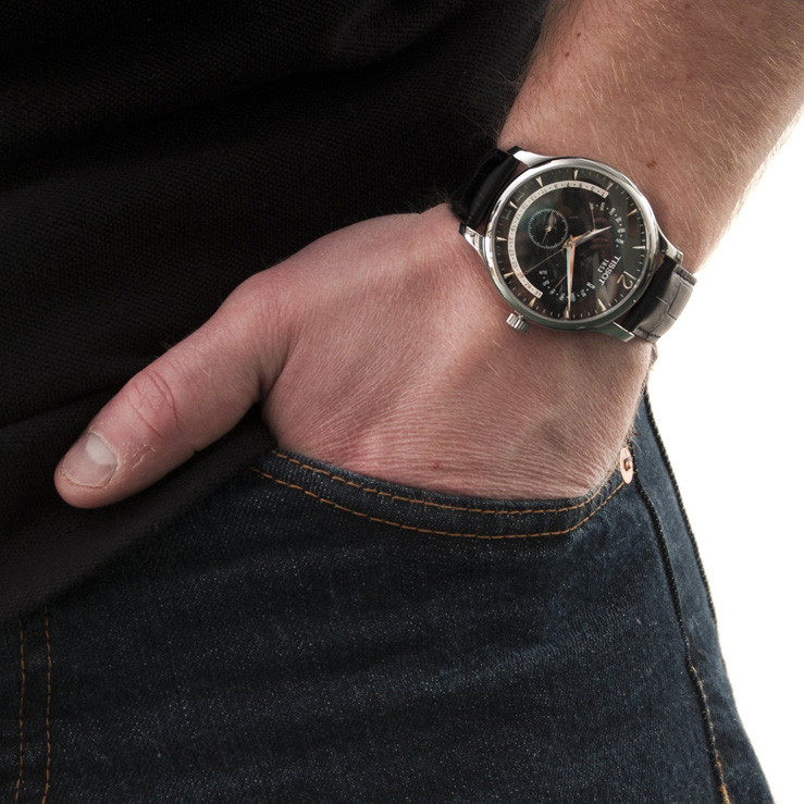 天梭表1983年加入了swatch