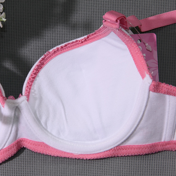 <em>怡兰芬</em>少女<em>文胸</em>纹<em>胸罩</em>学生<em>内衣</em> 钢圈定型聚拢