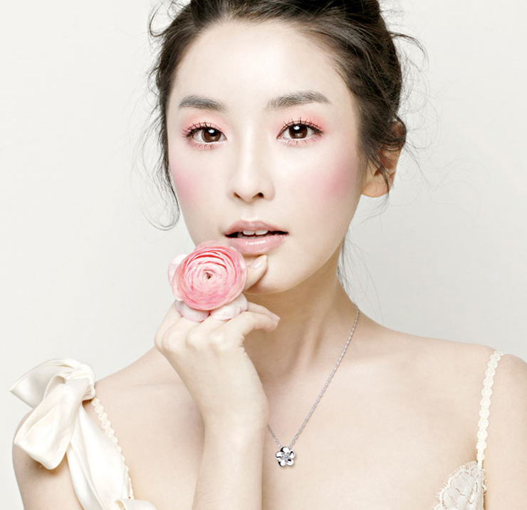 珍妮雅 xenia 纯银饰品 <em>银项链 女</em> 925银水晶 梅