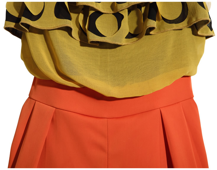 五季梦2012新款女装 撞色中腰<em>短裤</em>热裤<em>连身</em>裤