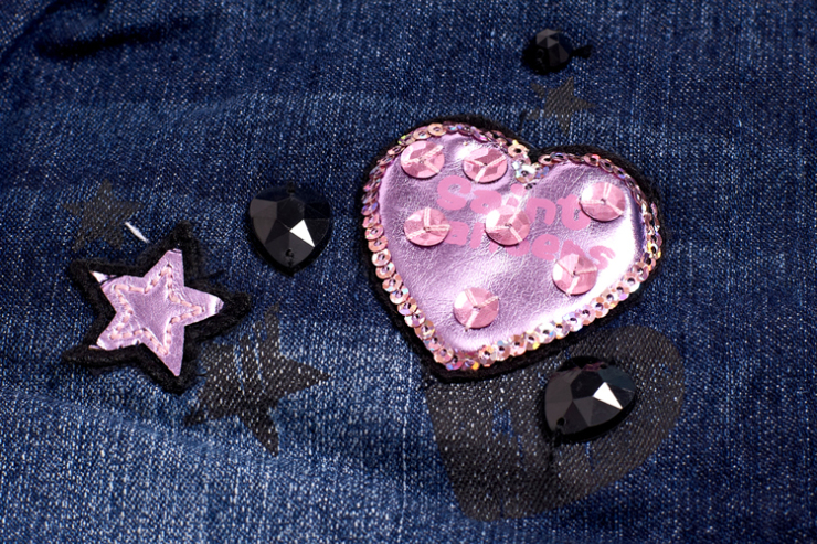 三点水童装 <em>冬</em>款 <em>女童</em>时尚百搭 裤边有毛 牛仔短