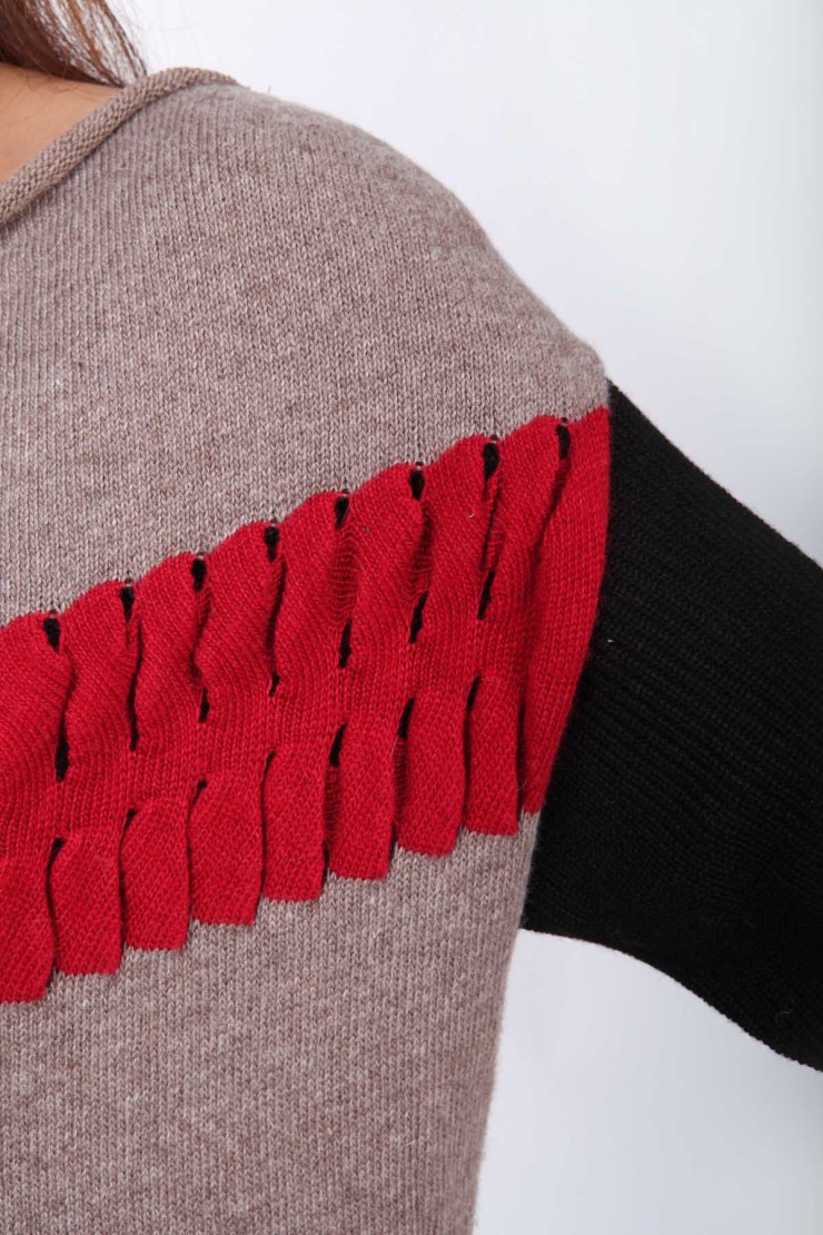 薇娜卡米儿 蝙蝠衫条纹两件套宽松毛衣外套针