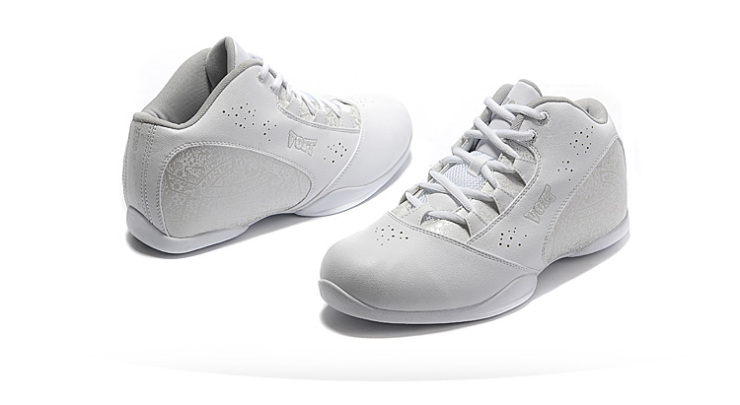 沃特voit 男式 专业运动篮球鞋 121160847 21黑