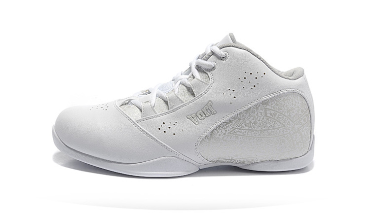 沃特voit 男式 专业运动篮球鞋 121160847 21黑