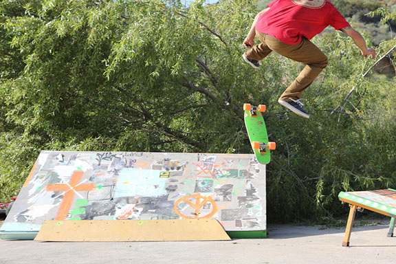 GLOBE新款BLAZERS小鱼板\/香蕉板荧光绿 价