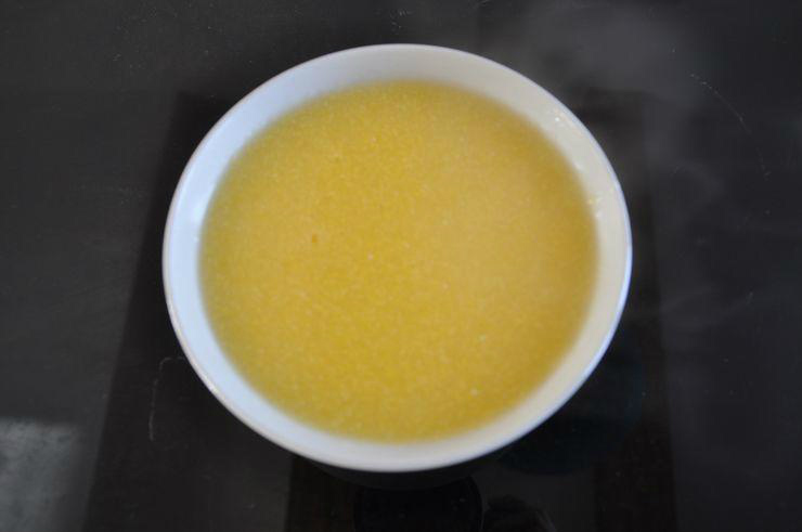 玉米糁子粥照片