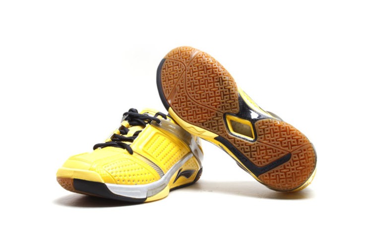 李宁 LI-NING 羽毛球鞋 林丹比赛鞋 黄英雄 AYZ