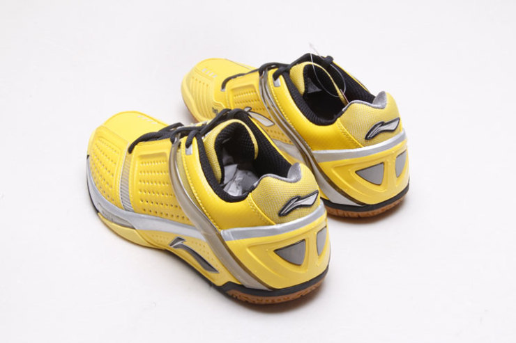 李宁 LI-NING 羽毛球鞋 林丹比赛鞋 黄英雄 AYZ