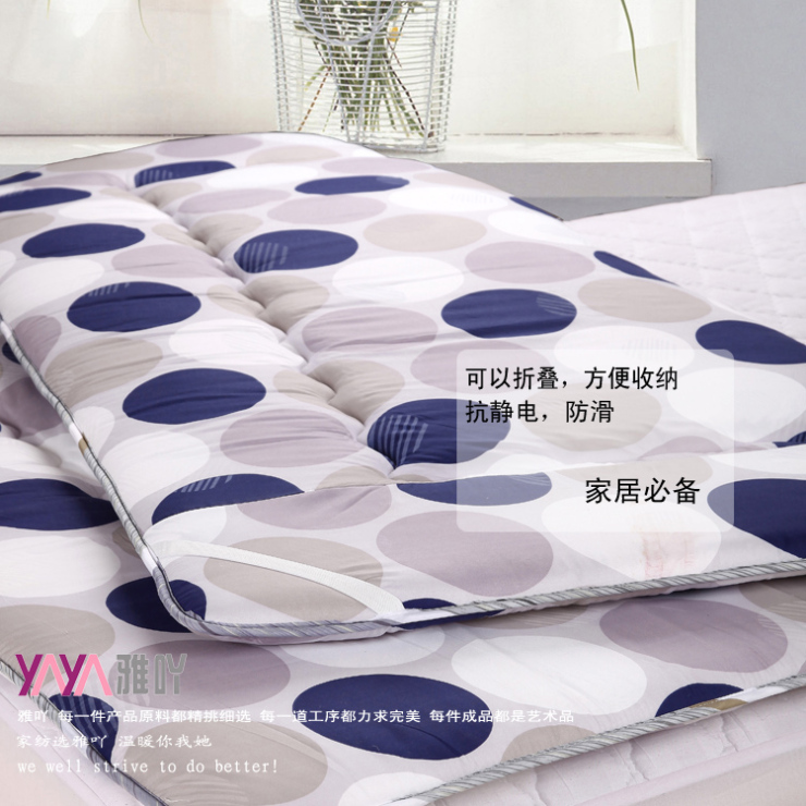 
                                        雅吖 日式榻榻米垫子 加厚床垫 地垫 床褥 可折叠软床垫 软垫子 圆点床垫 1.8米宽                
