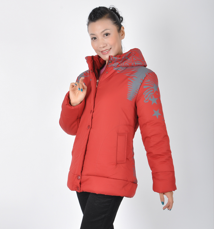 热卖冬装 中老年棉服秋冬热卖女冬款加厚中长