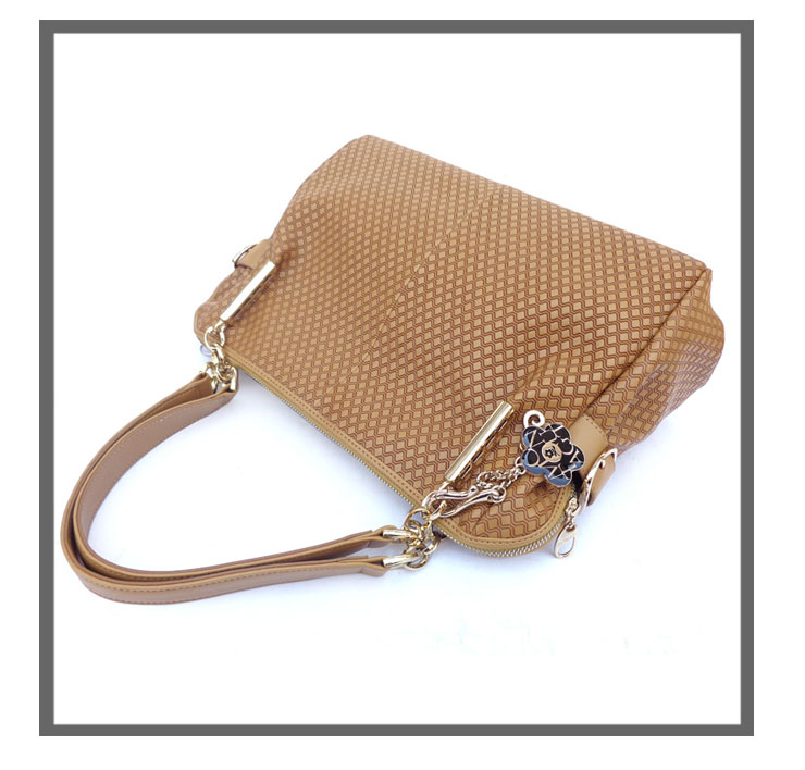 梦特娇MONTAGUT女包 时尚热卖新款高档PV