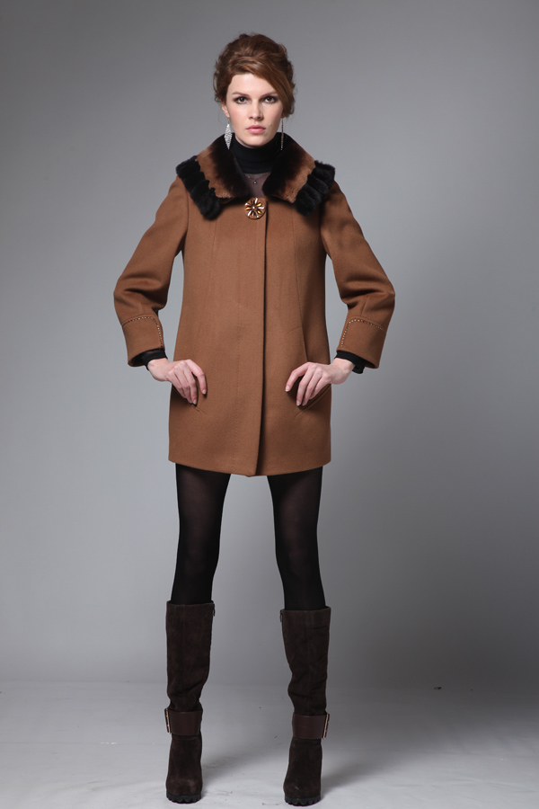 名人瑞裳2012冬季新款女装獭兔毛领七分袖中