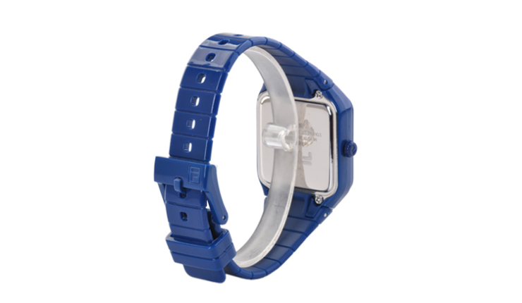 FILA斐乐 清晰细致刻度简约条纹儿童手表 意大