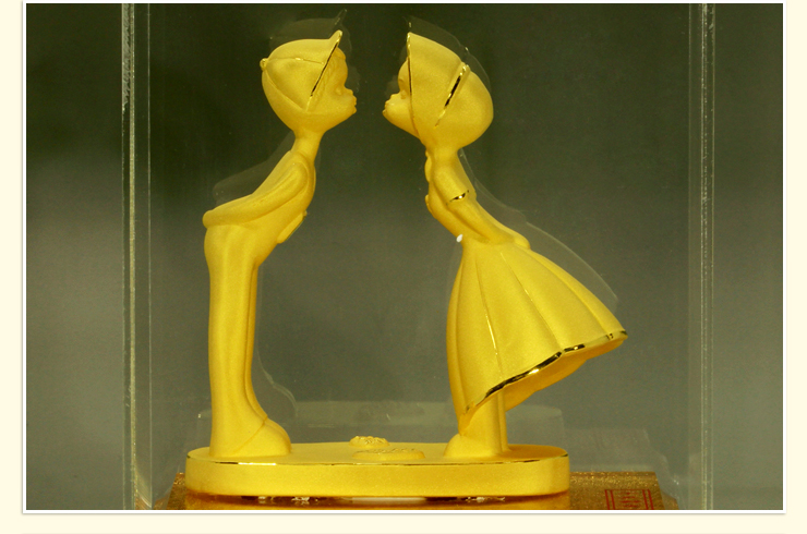 海纳金 千足金摆件 心心相印 爱情摆件 情侣浪漫