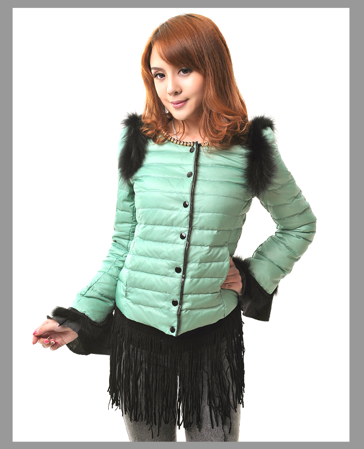 凯莉欧 2012冬装新品 双肩貉毛领镶珠翻口袖 修