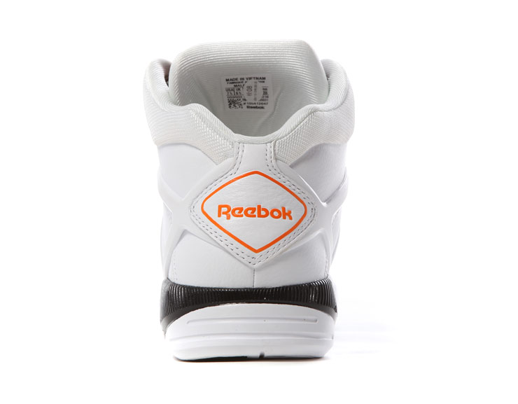 at 锐步reebok 男鞋休闲鞋 运动鞋 j92216 j92213 黑
