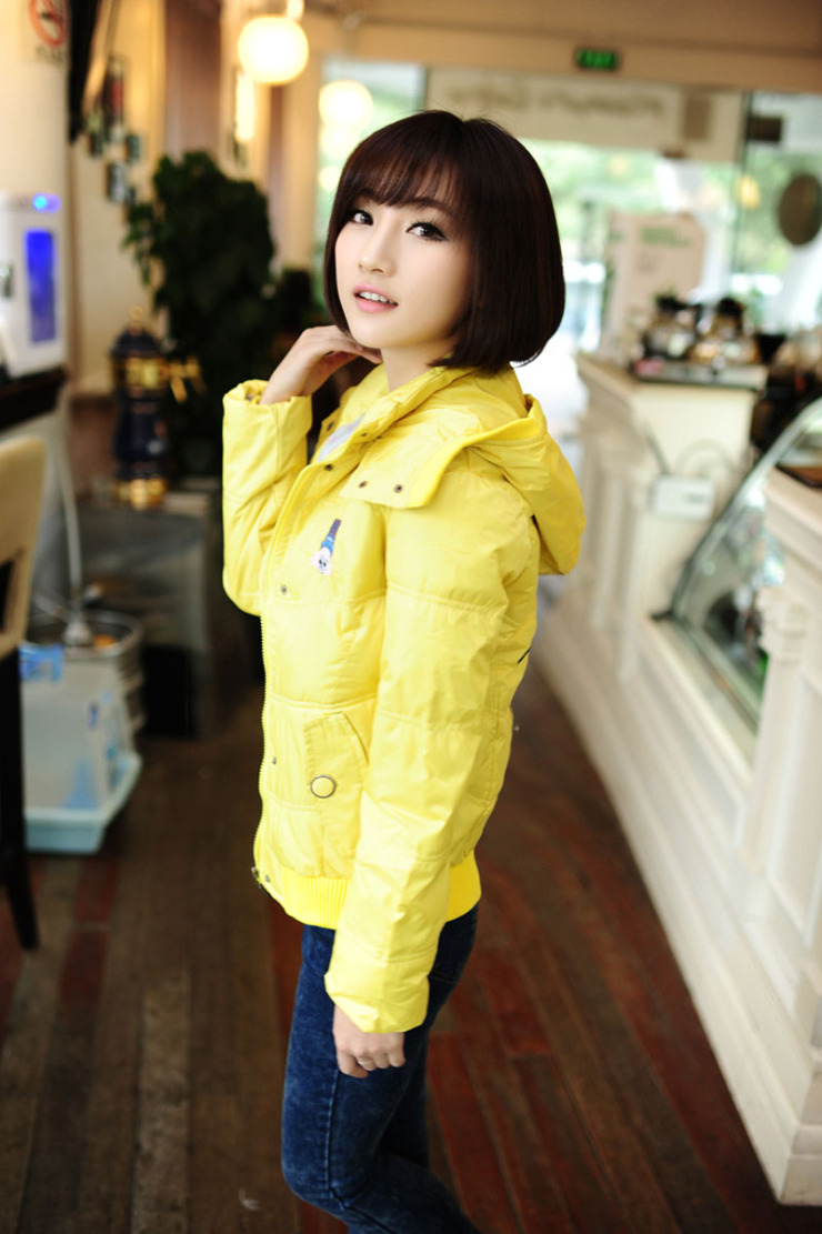 冬装新款 韩版女装连帽刺绣小女孩爆炸头羽绒