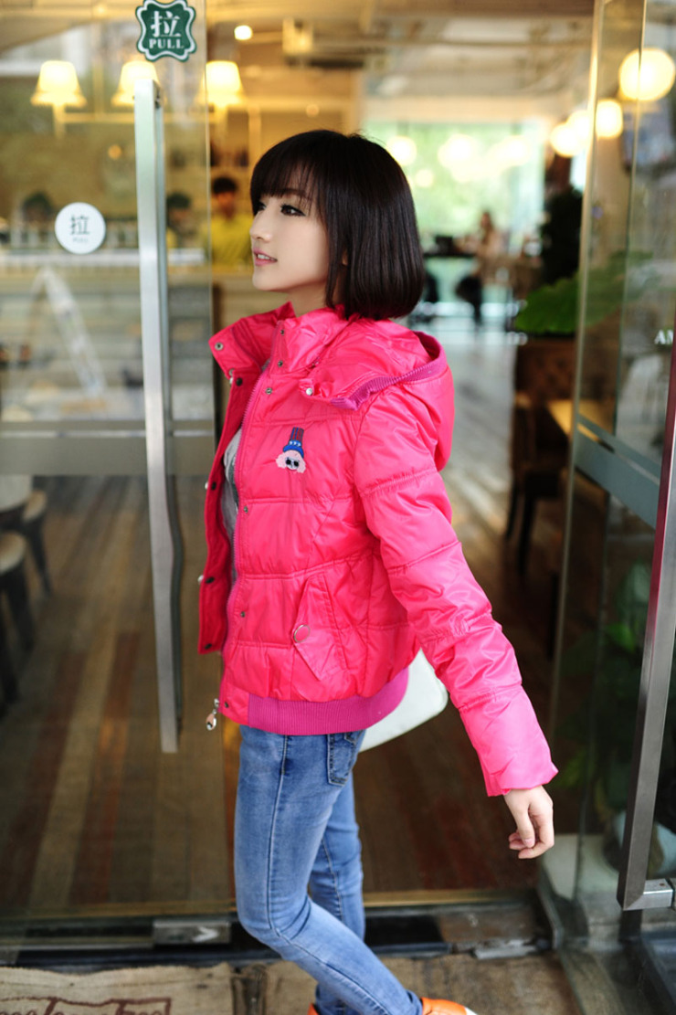 冬装新款 韩版女装连帽刺绣小女孩爆炸头羽绒