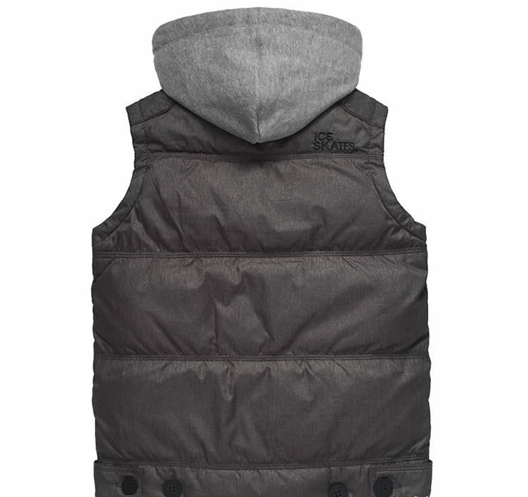 新款战地吉普<em>马甲</em> <em>男装</em>jeep吉普羽绒<em>马甲</em> <em>时尚</em>