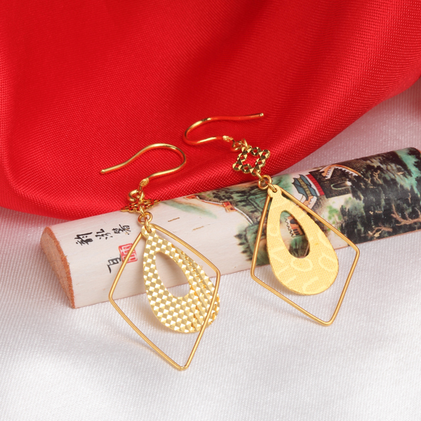 戴欧妮DiONLY 999千足 黄金 恋曲 耳钉 足金 女