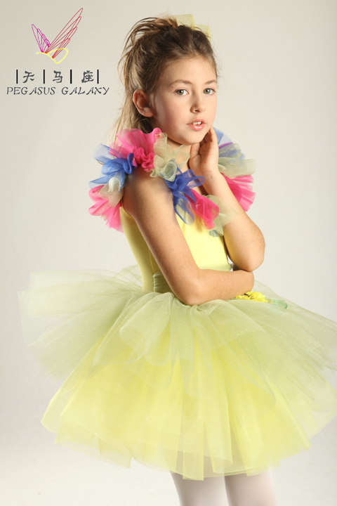 天马座pegasusgalaxy222<em>女孩</em>儿童<em>舞蹈</em>练习演