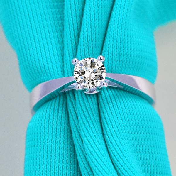 六福典雅珠宝18K白金钻石戒指结婚女戒 PT95