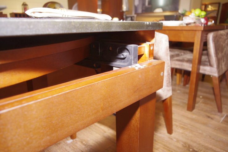 惠宜 火烧石餐桌圆餐桌椭圆餐台 可开合变形折