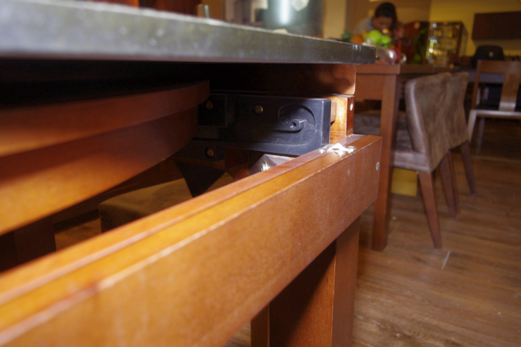 惠宜 火烧石餐桌圆餐桌椭圆餐台 可开合变形折