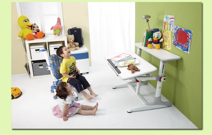 达宝利 台湾百科 儿童人体工学桌 成长桌 书桌