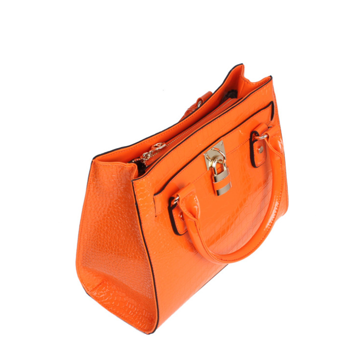 意大利皮尔袋鼠 经典时尚牛皮女士手提包 145