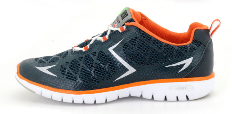 波派瑞蛙 秋冬新品透气轻便休闲跑步鞋 女款舒