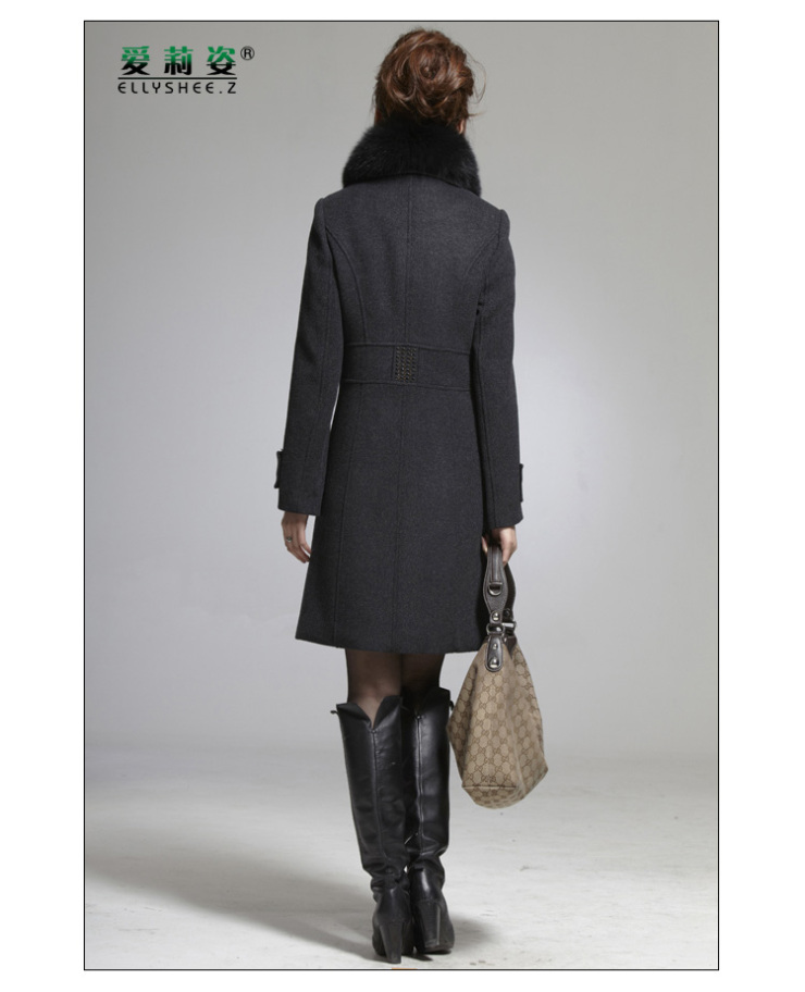 爱莉姿 狐狸毛领羊绒羊毛大衣 中老年高档经典