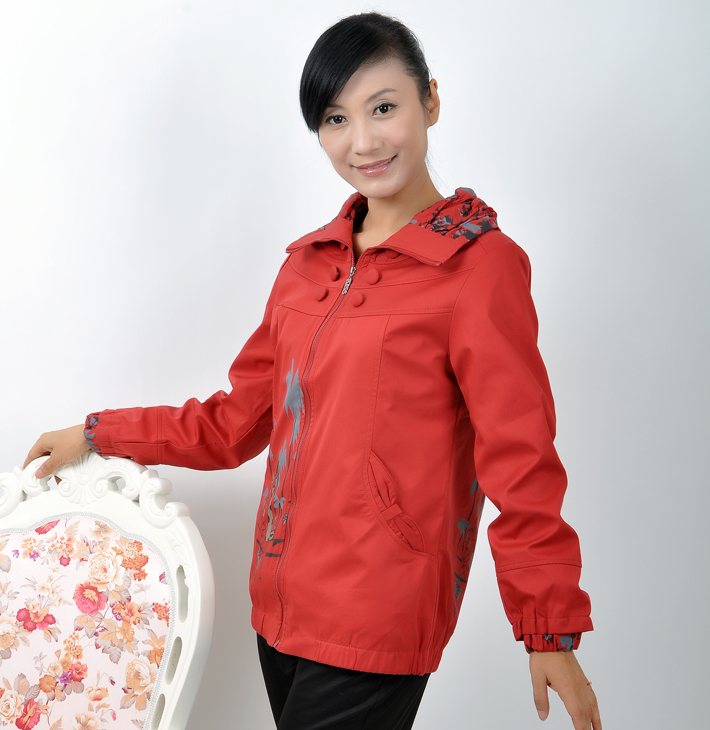 中年女装秋装外套新品上衣老年人服装长袖外套