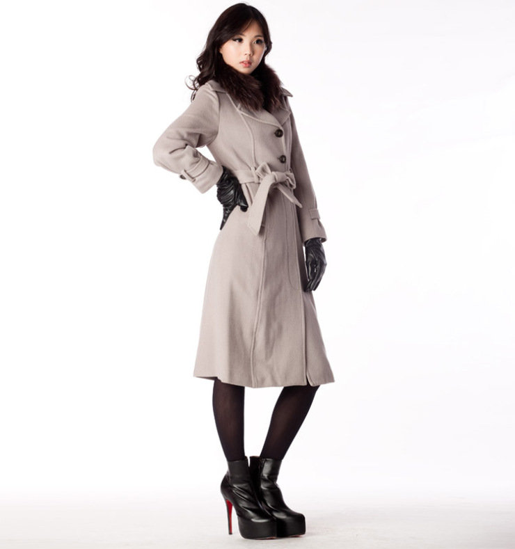 2012经典故事冬装新款女 时尚修身中长款毛呢