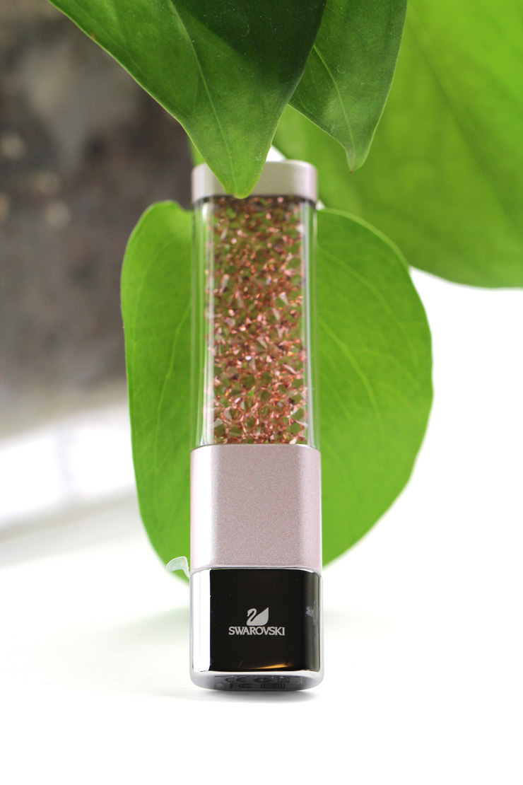 ki施华洛世奇新品Crystalline 玫瑰粉色4G U盘 1