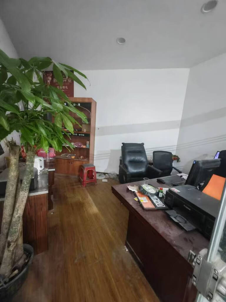 蚌埠市固镇县浍河路尚达·新天地·天悦5栋八套商铺