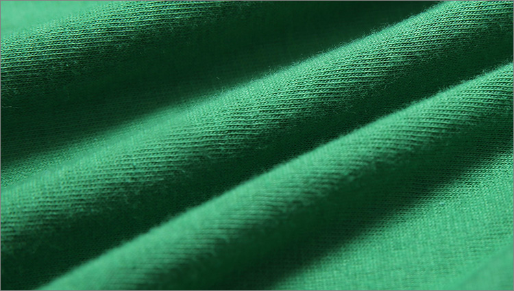 选用棉质针织面料,手感细腻,弹力适中,吸湿透气.