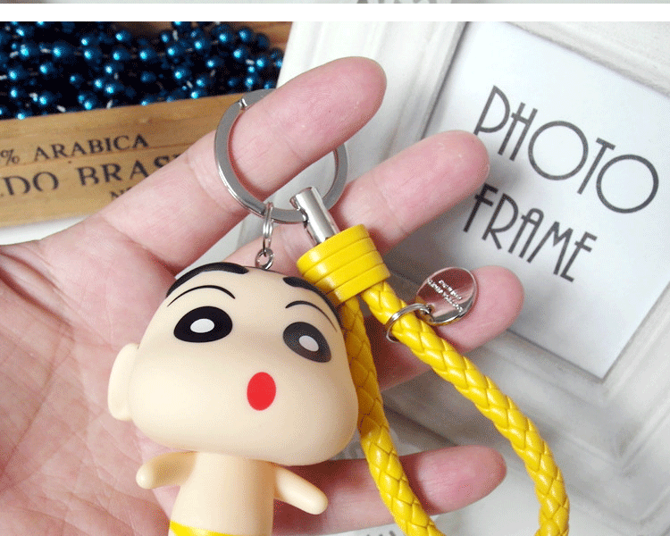
                                        微品多时尚龙猫小新立体神偷奶爸小黄人公仔汽车钥匙挂件钥匙扣包包挂件钥匙链 单眼贼笑-黄色绳                
