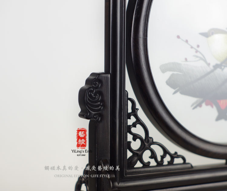 
                                        艺绫手工刺绣 熊猫双面绣 经典苏绣成品 红木摆件 外事礼品 中国特色文化出国礼物送外宾                