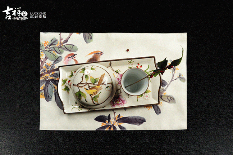 
                                        吉祥家 新中式餐垫加厚隔热垫 鹂语芳菲 水墨花鸟餐桌垫子创意餐厅西餐垫碗垫盘垫杯垫桌垫子 餐垫燕歌行-墨色底25*43cm                