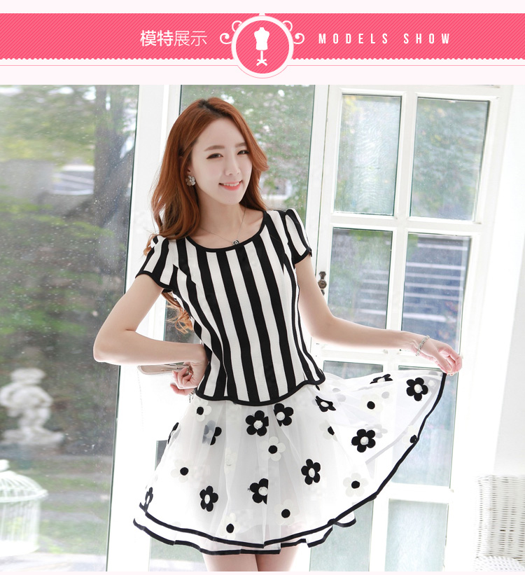 C.o.d. 2015 Summer new stylish look sexy Korean version of large code is elegant and relaxing streaks Sau San graphics pack of thin rammed the yarn dresses White XXL picture, prices, brand platters! The elections are supplied in the national character of distribution, so action, buy now enjoy more preferential! As soon as possible.